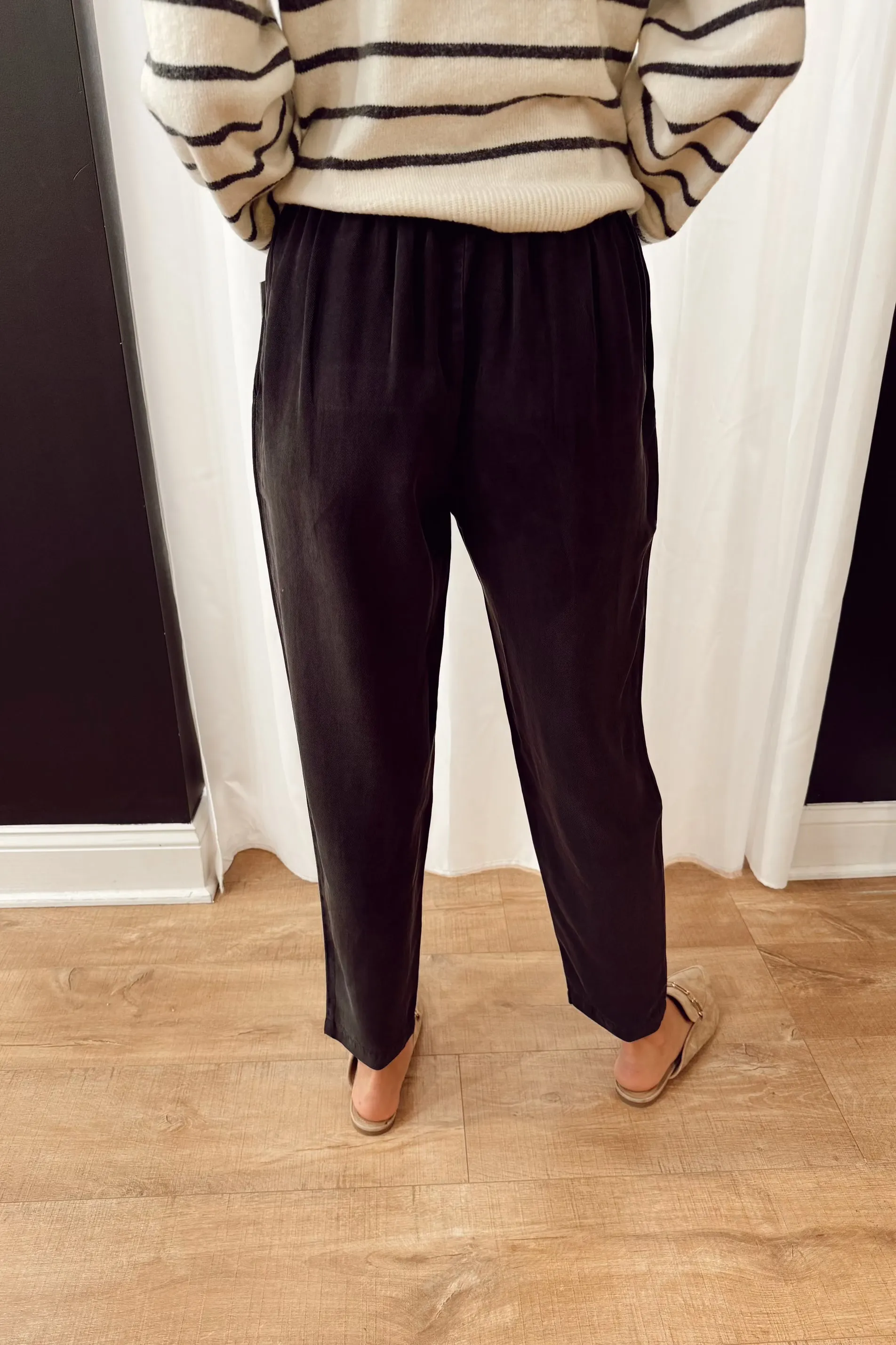 Bella Dahl Clean Lines Slouch Trouser