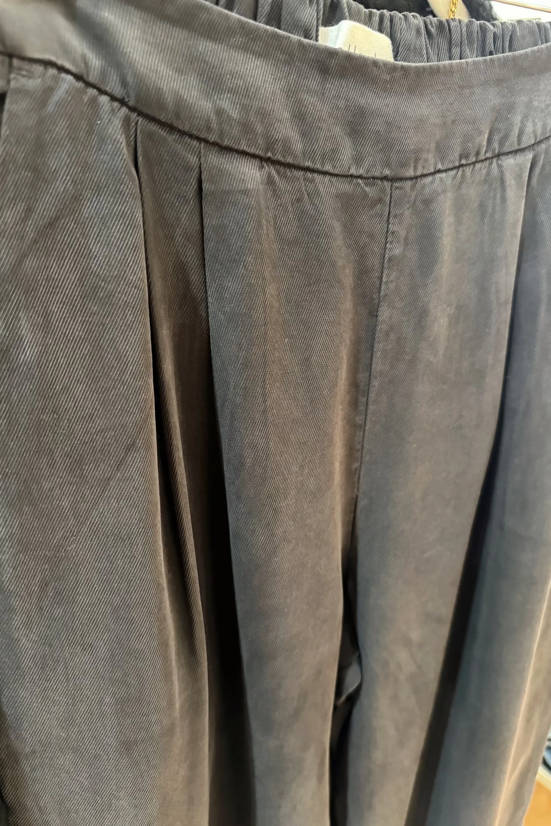 Bella Dahl Clean Lines Slouch Trouser
