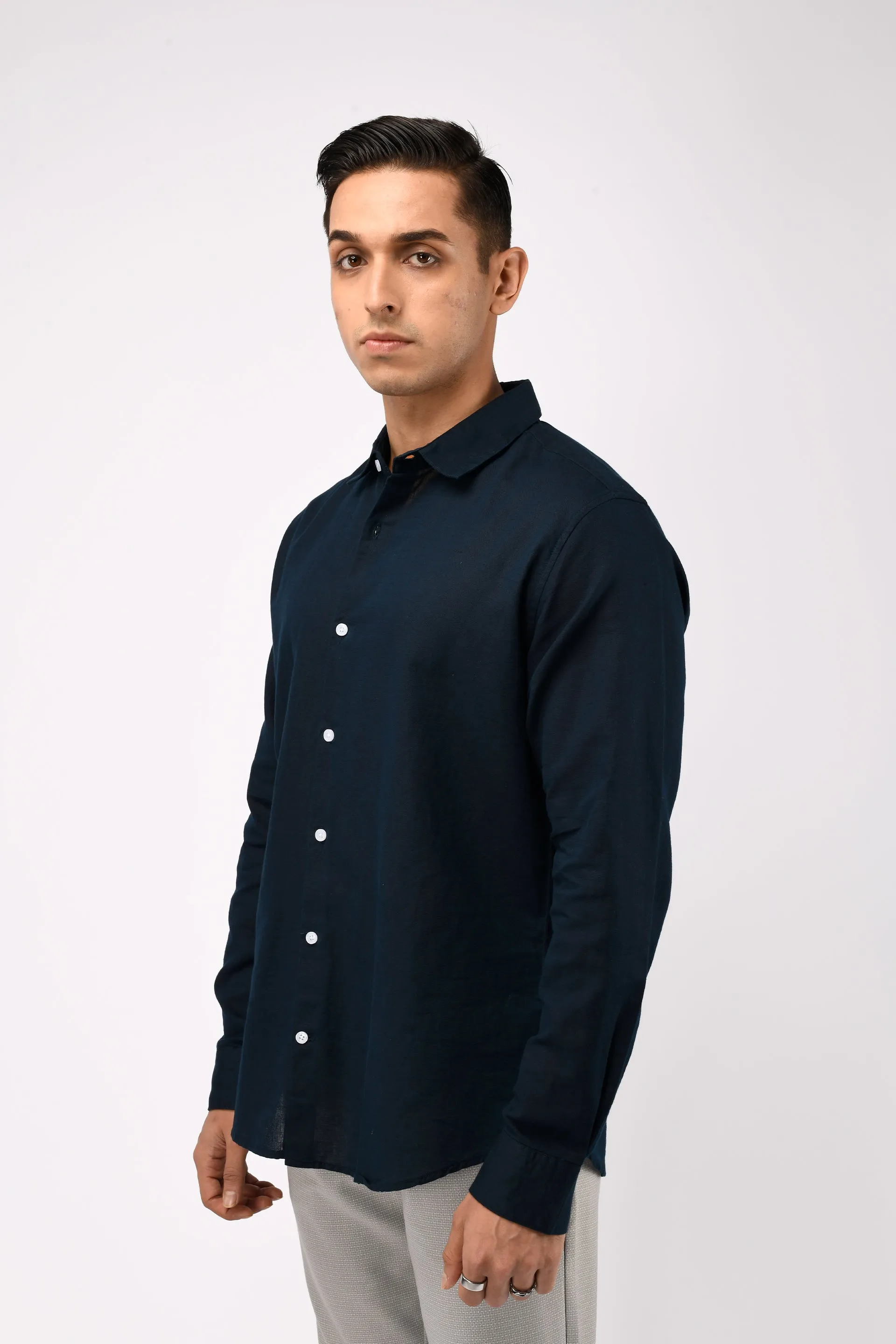 CLASSIC FUSED LINEN SHIRT IN NAVY