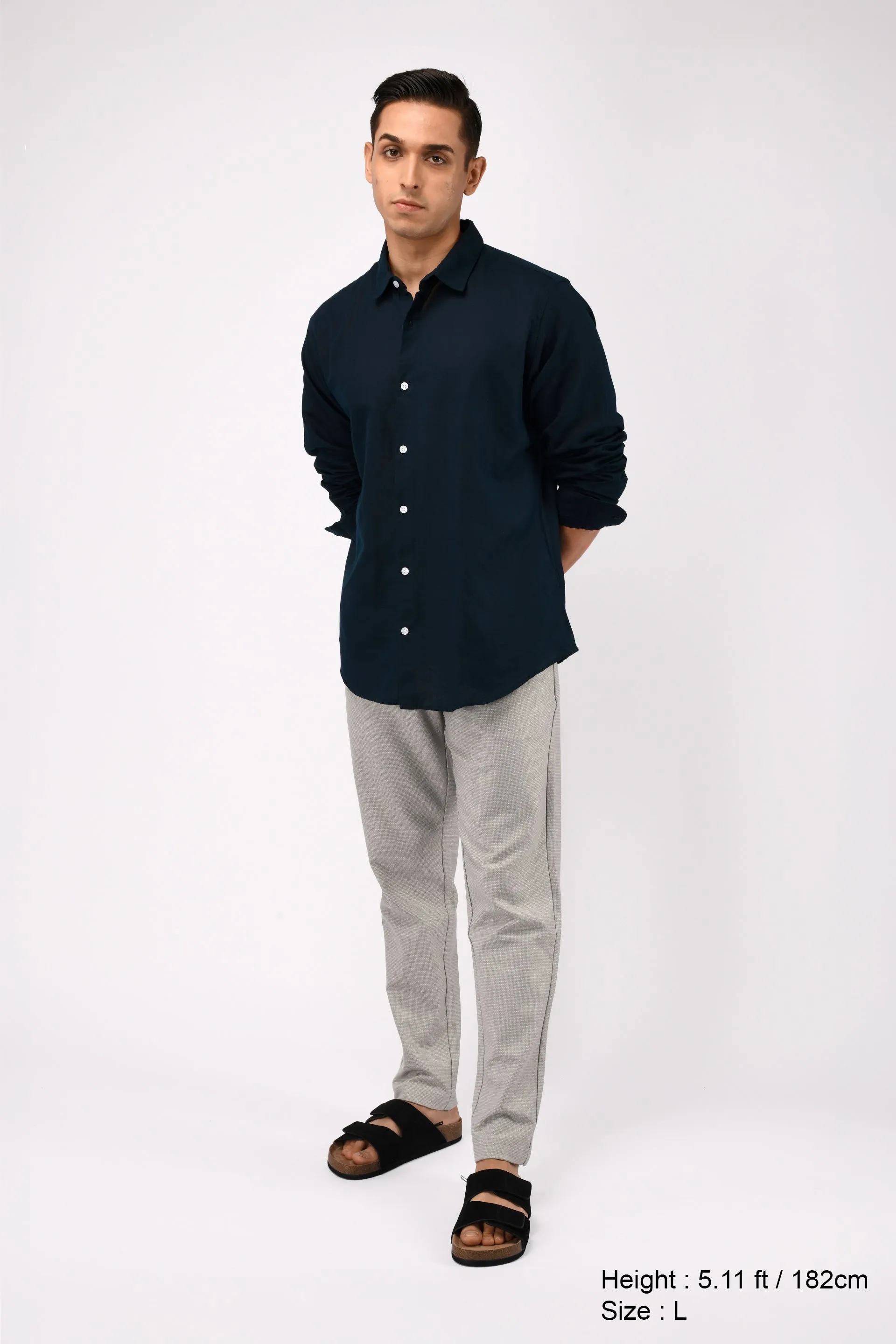 CLASSIC FUSED LINEN SHIRT IN NAVY