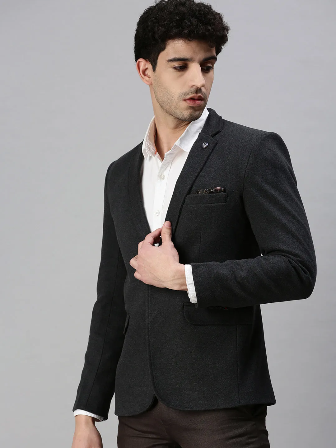 Men Black Solid Slim-Fit Single-Breasted Casual Blazers