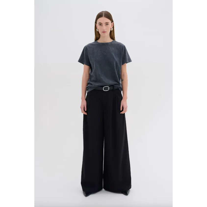 SeattleMW Logo Embroidered Tee Dark Grey
