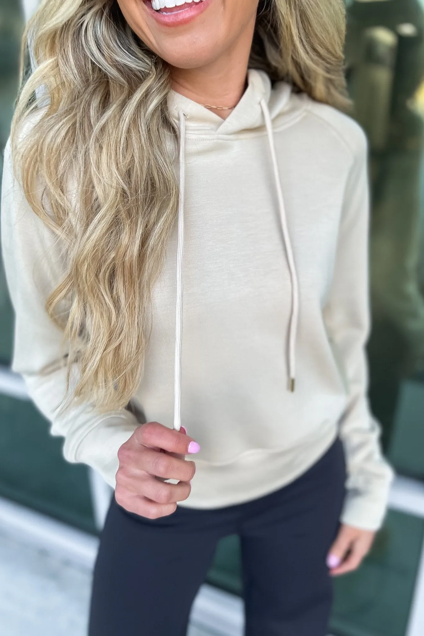 SIZE M - Cozy Luxe Cropped Hoodie
