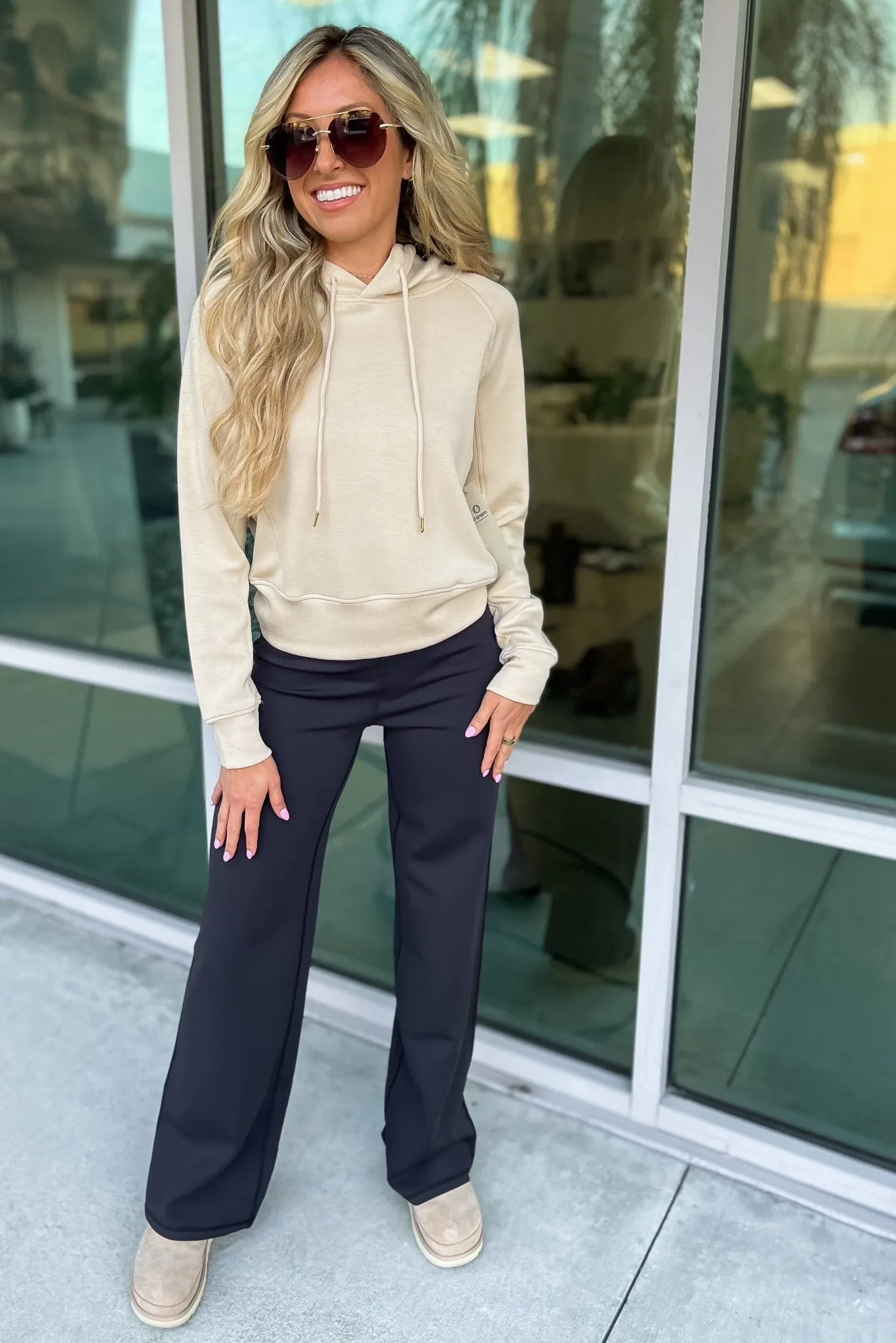SIZE M - Cozy Luxe Cropped Hoodie